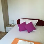 Yelena Rose West Apartmán Zadar