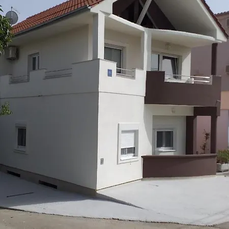 Yelena Rose West * Задар