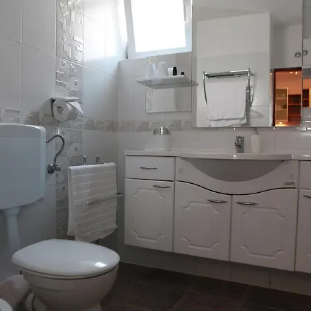 Yelena Rose West Zadar