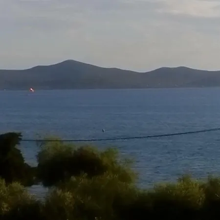 Appartement Yelena Rose West *