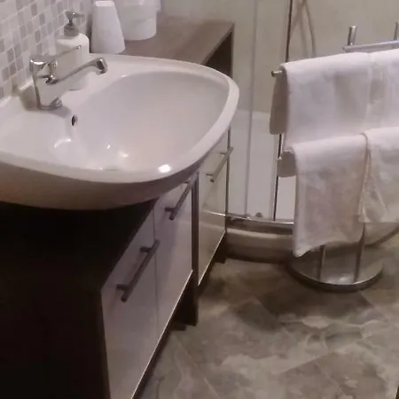 Διαμέρισμα Yelena Rose West
