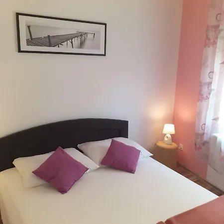 Appartement Yelena Rose West