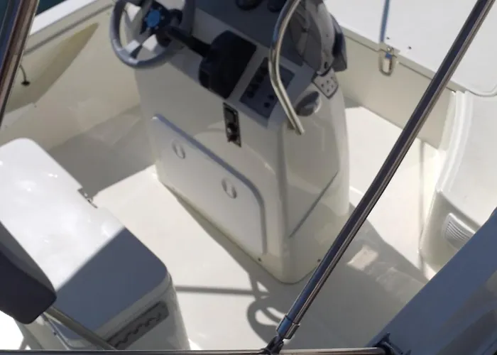 Yelena Rose West 公寓