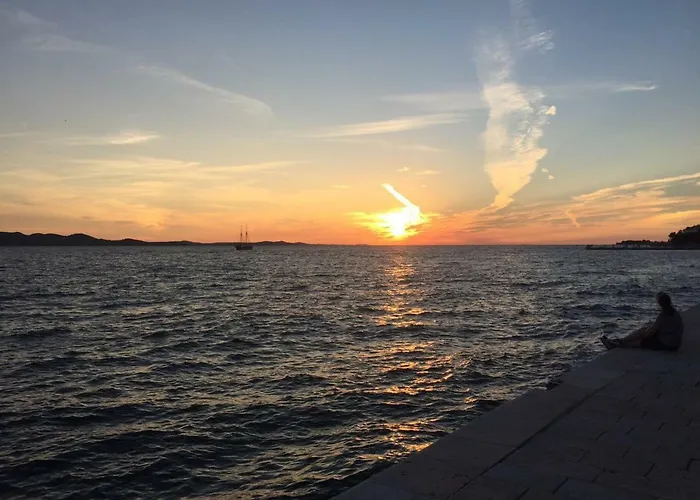 公寓 Yelena Rose West *